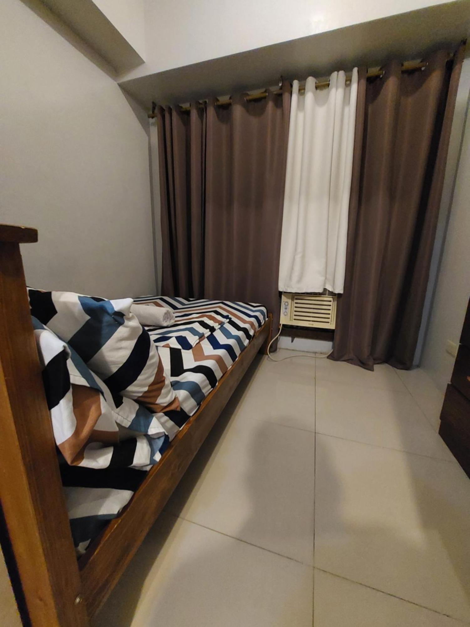 Sea Residences Moa Jaylord Place Manille Extérieur photo
